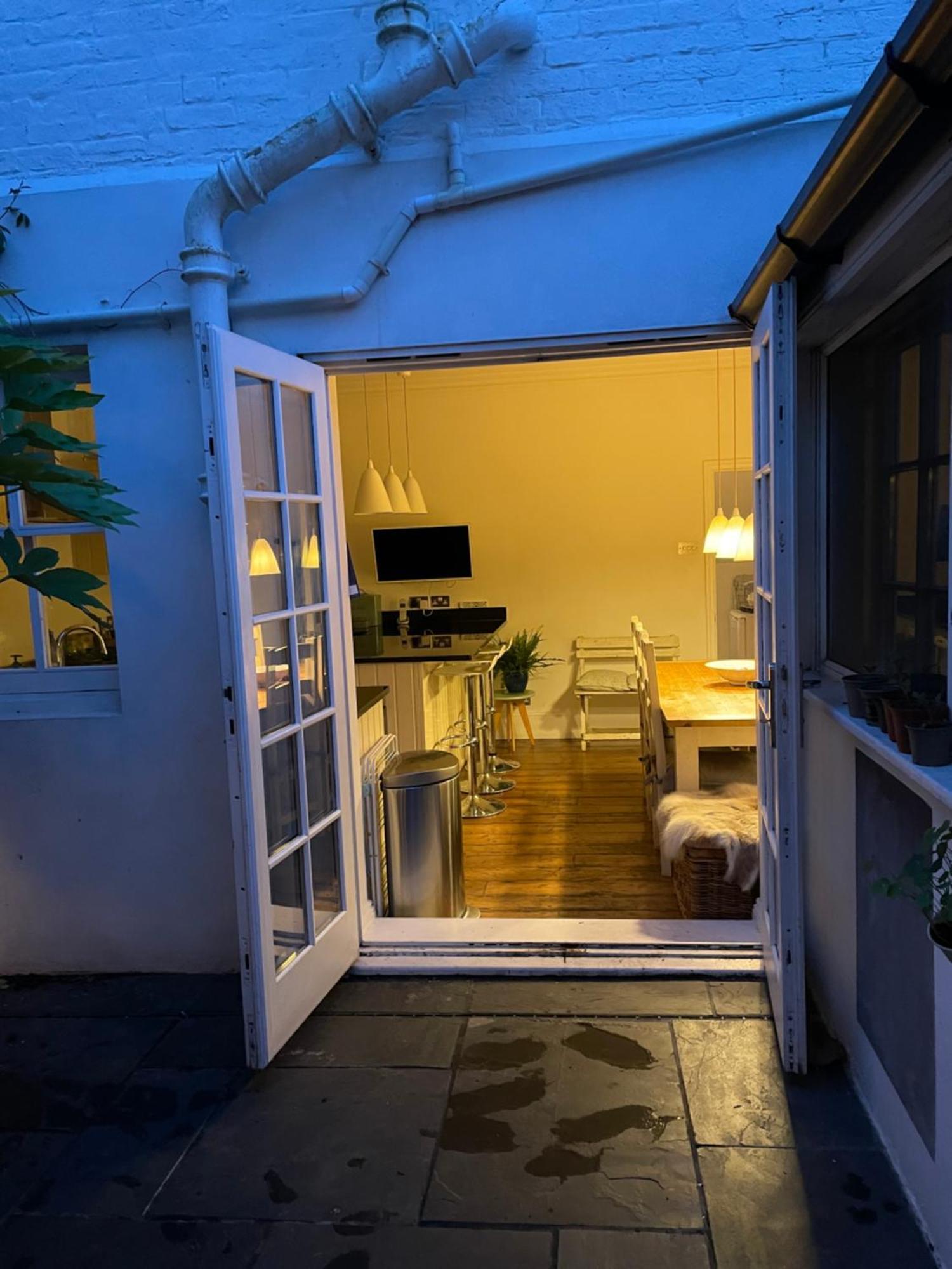 3 Bed Home Sleeps 6 Free Parking Hove Buitenkant foto